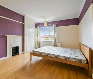 4 bedroom terraced house to rent - Photo 2