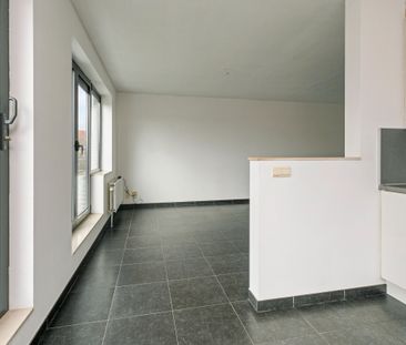 Appartement met twee slaapkamers en terras. - Photo 3