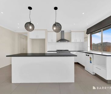 Light-Filled Family Home in Quiet Doreen Pocket - Photo 2