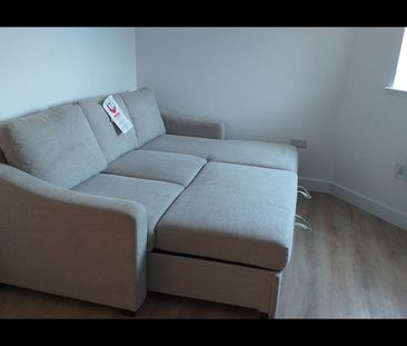 2 Bed Flat, Villa Street, NG9 - Photo 1