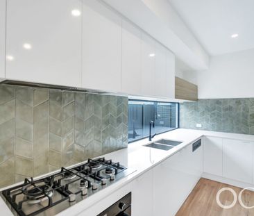 Open the Door To Stylish, Coastal Living - Photo 4