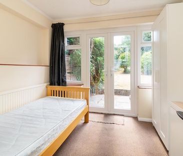 3 bedroom semi-detached house to rent - Photo 6