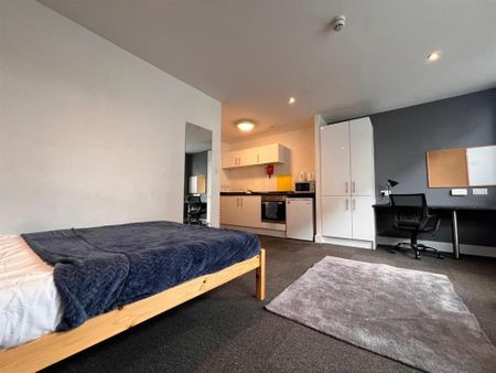 Studio to rent - Photo 3
