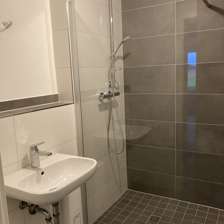 Hertzstraße 1, 47475 Kamp-Lintfort - Photo 1