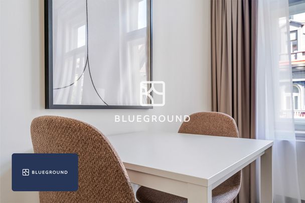 Apartment for rent, 2+kk - 1 bedroom, 41m - Photo 1
