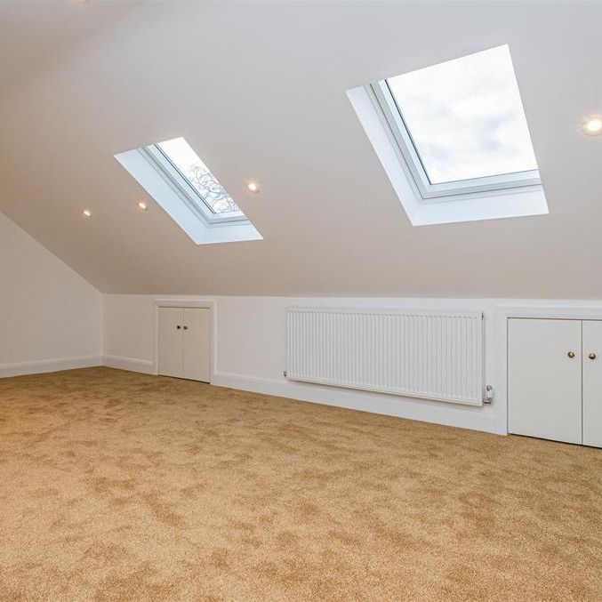 4 bedroom semi-detached house to rent - Photo 1