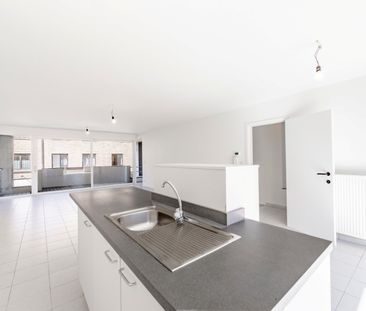 Ruim duplex appartement in hartje Meulebeke! - Photo 1