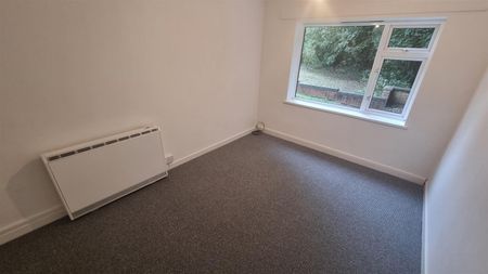 2 BED Maisonette To rent - Photo 2