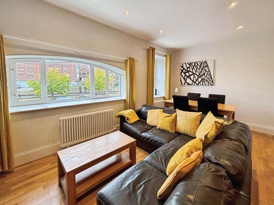 2 bedroom flat to rent - Photo 1