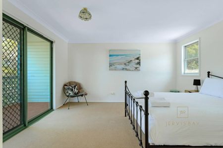 4 Bedroom Vincentia Home - Photo 5