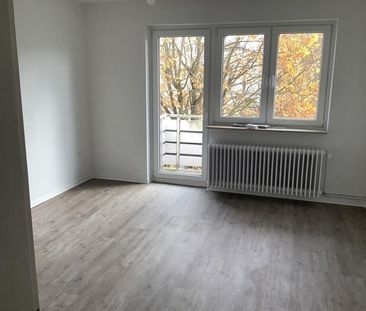 Sanierte 2-Zimmer Wohnung mit Balkon! - Foto 1