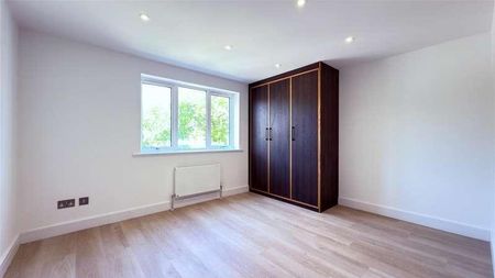 Cliff Drive, Canford Cliffs, BH13 - Photo 3