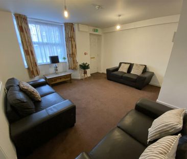 Hearsall Lane Room 8 - Photo 3