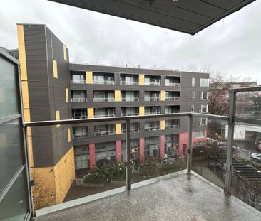 602-384 E 1st, Vancouver - Photo 4