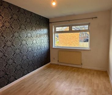 3 bedroom end of terrace house to rent - Photo 4