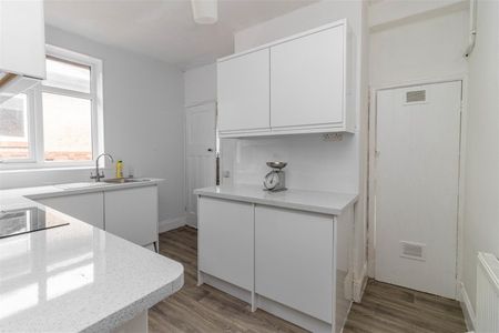 2 Bedroom House - Photo 3