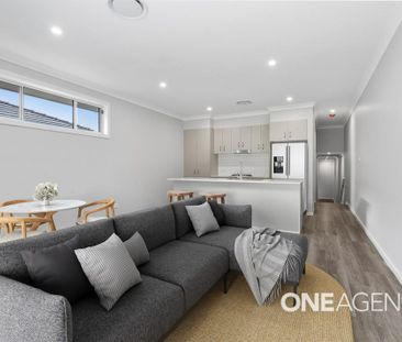 MODERN FAMILY COMFORT IN THE HEART OF ULLADULLA - Photo 1