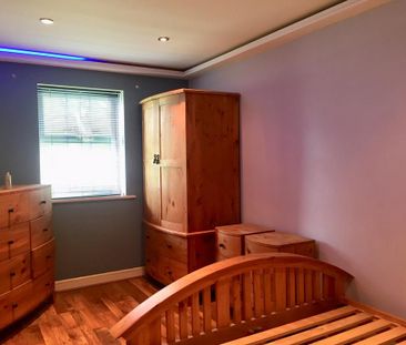 2 bedroom ground floor flat to rent - Photo 4