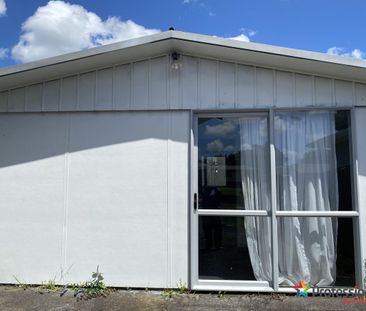 9 Malmo Place, Manurewa, Manukau - Photo 2