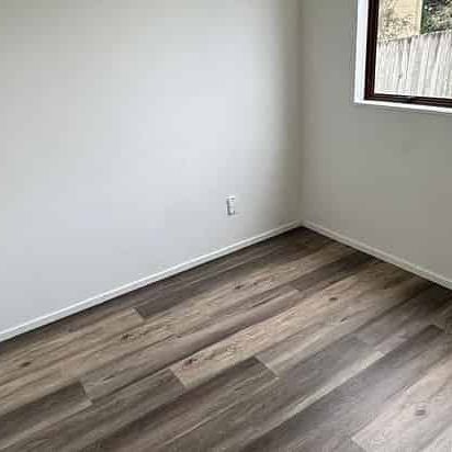 Charming 2 Bedroom Home with excellent location - Photo 1