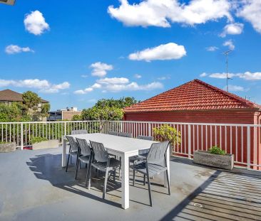 “Stylish two-bedroom apartment with large outdoor terrace area” - Photo 1