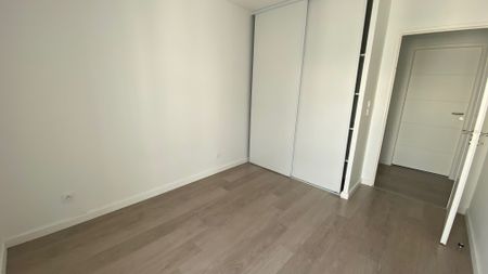 Location Appartement 3 pièces 64m² BRUGES 33520 - Photo 3