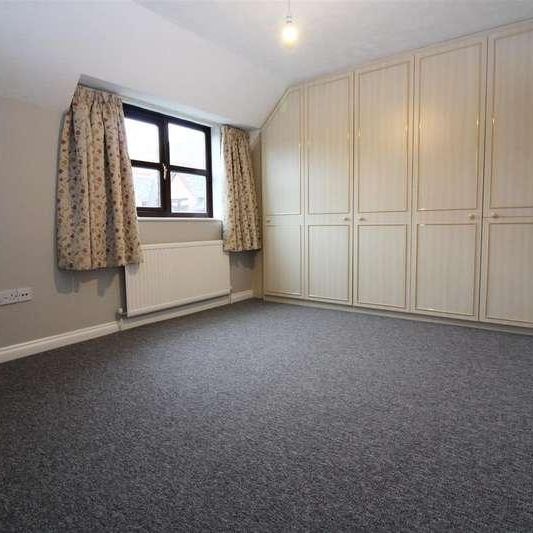 St. Lukes Way, Emmer Green, Reading, RG4 - Photo 1