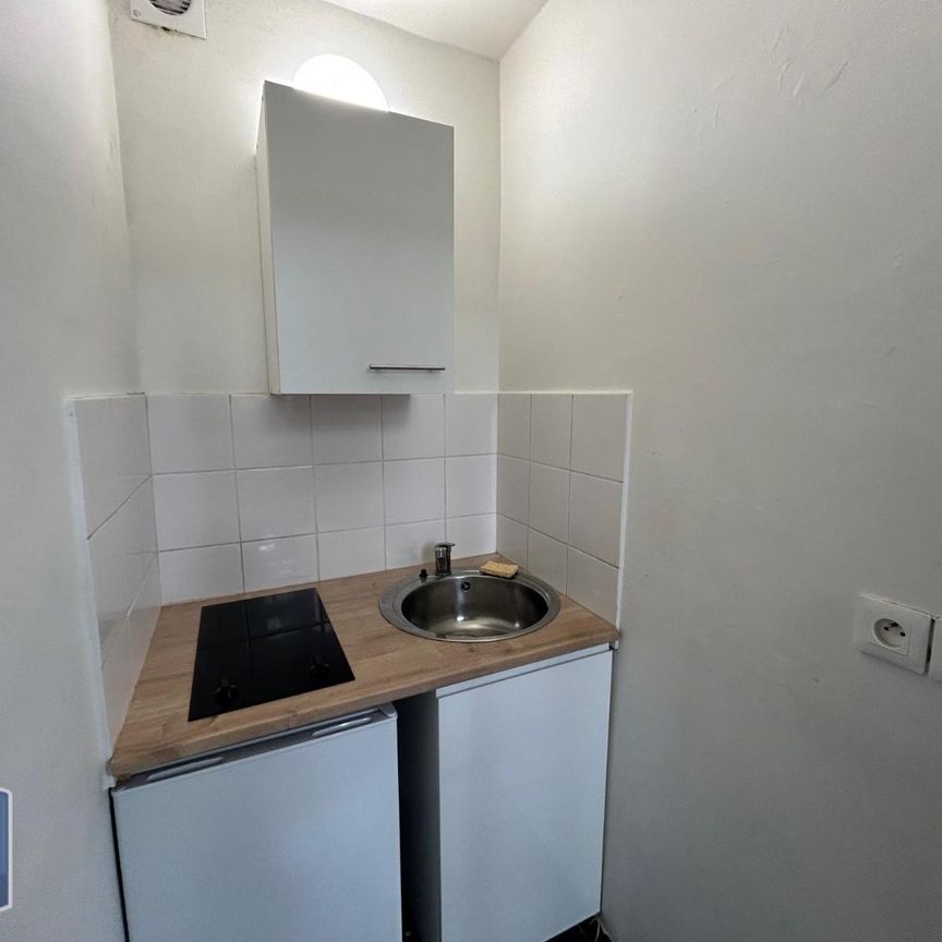 Location Appartement 1 pièce 27m² PARIS 4ème - Photo 1