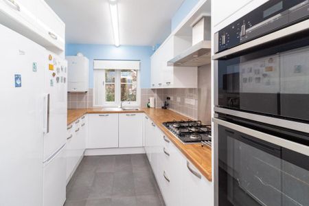 2 bedroom apartment to rent - Photo 4