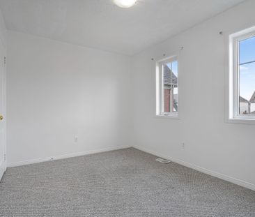 For Lease - 25 Cranston Avenue, Ajax, Ontario - Photo 5