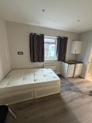 Studio Flat, Allerford Road, SE6 - Photo 1