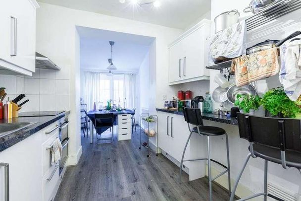 Flaxman Road, Camberwell, SE5 - Photo 1