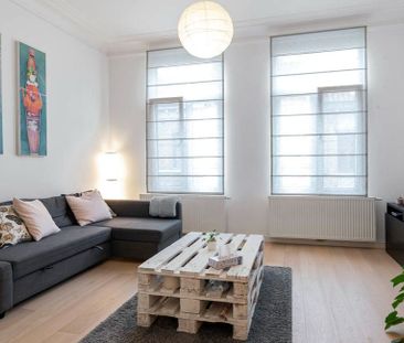 Appartement te huur in Antwerpen voor € 850 met 1 slaapkamer - Photo 2
