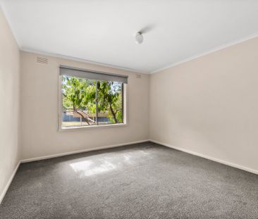 4/6 Stirling Road, Croydon - Photo 2