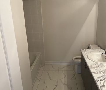 For Lease - 211 TERRY FOX Drive, Barrie, Ontario - Photo 6