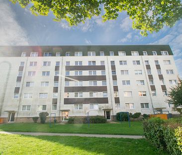 Gegenüber der Kita und nur wenige Schritte zum Supermarkt. - Foto 1