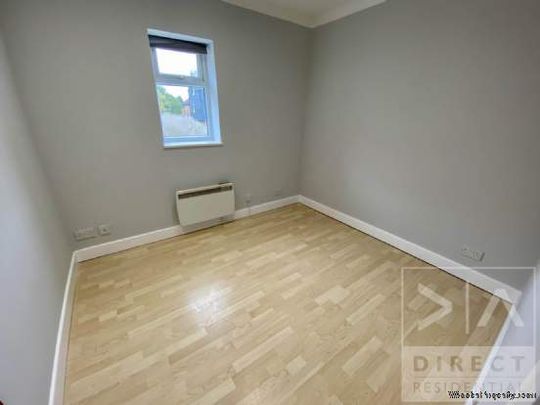 1 bedroom property to rent in Ashtead - Photo 1