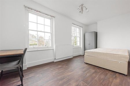 5 bedroom semi-detached house to rent - Photo 2