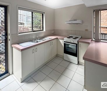 Low Maintenance Townhouse in Shailer Park - Photo 3