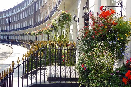 A newly refurbished self-contained studio apartment in the vibrant area of Bloomsbury, London WC1H. - Photo 4