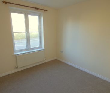 15 Desert Orchid Road, CHELTENHAM GL525FD - Photo 3