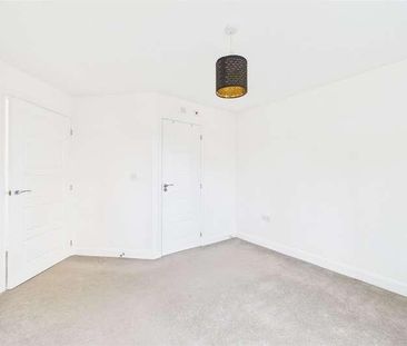 Whitlock Avenue, Wokingham, Berkshire, RG40 - Photo 3