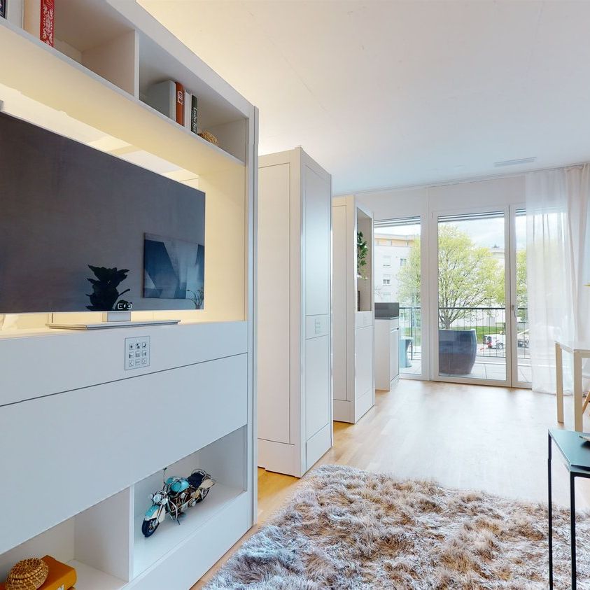 Stilvoll möblierte Wohnung mit Weitsicht im 4. Obergeschoss - Photo 1