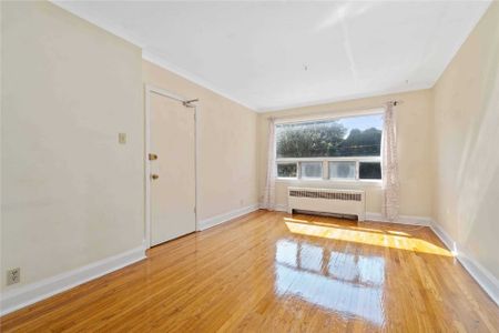 For Lease - 116 Eastwood Road Unit# 2, Toronto, Ontario - Photo 4