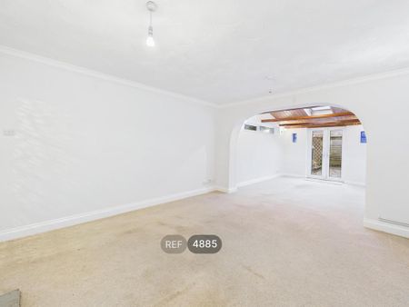 3 bedroom terraced house to rent - Photo 2