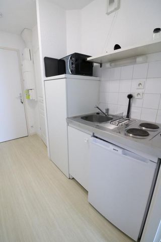 Location Appartement 1 pièce Meublé 19m² NANTES 44300 - Photo 3