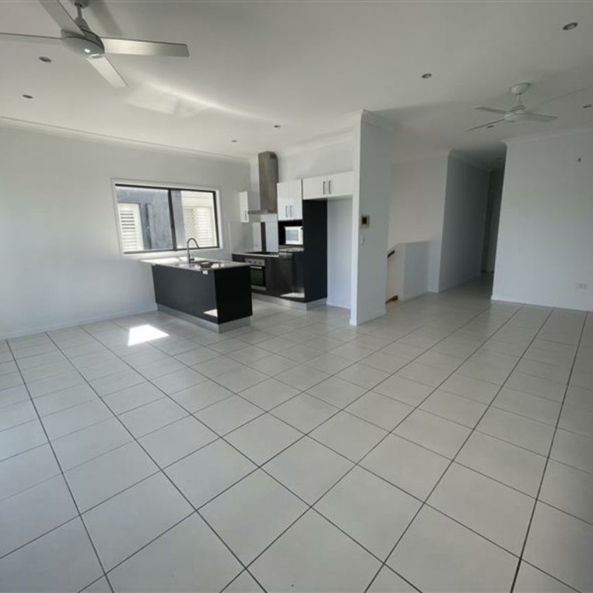 For Lease: Stunning Family Home at 22 Michigan Way, Andergrove - Photo 1