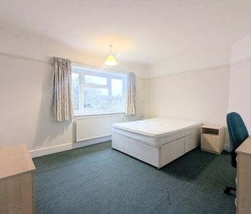 The Crescent, Cranfield, MK43 - Photo 3