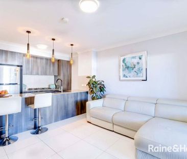 Modern, Stylish & Beautifully Presented - Photo 2
