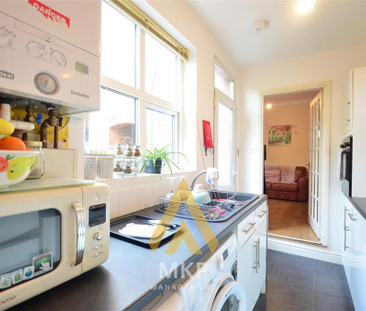 3 bedroom terraced house to rent - Photo 2